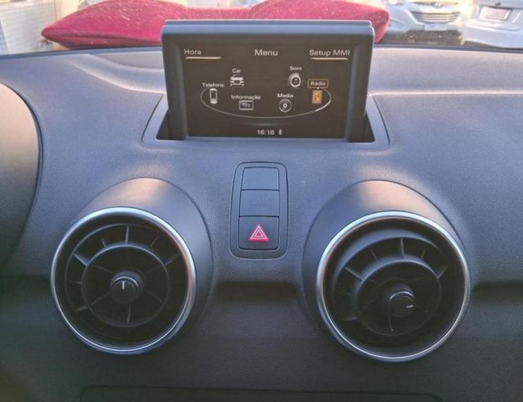 Audi A-1 Sportback 1.4 Tfsi 122Cv 5P S-Tronic 2014 Automático 4 Portas Modelo 2014 imagem 13