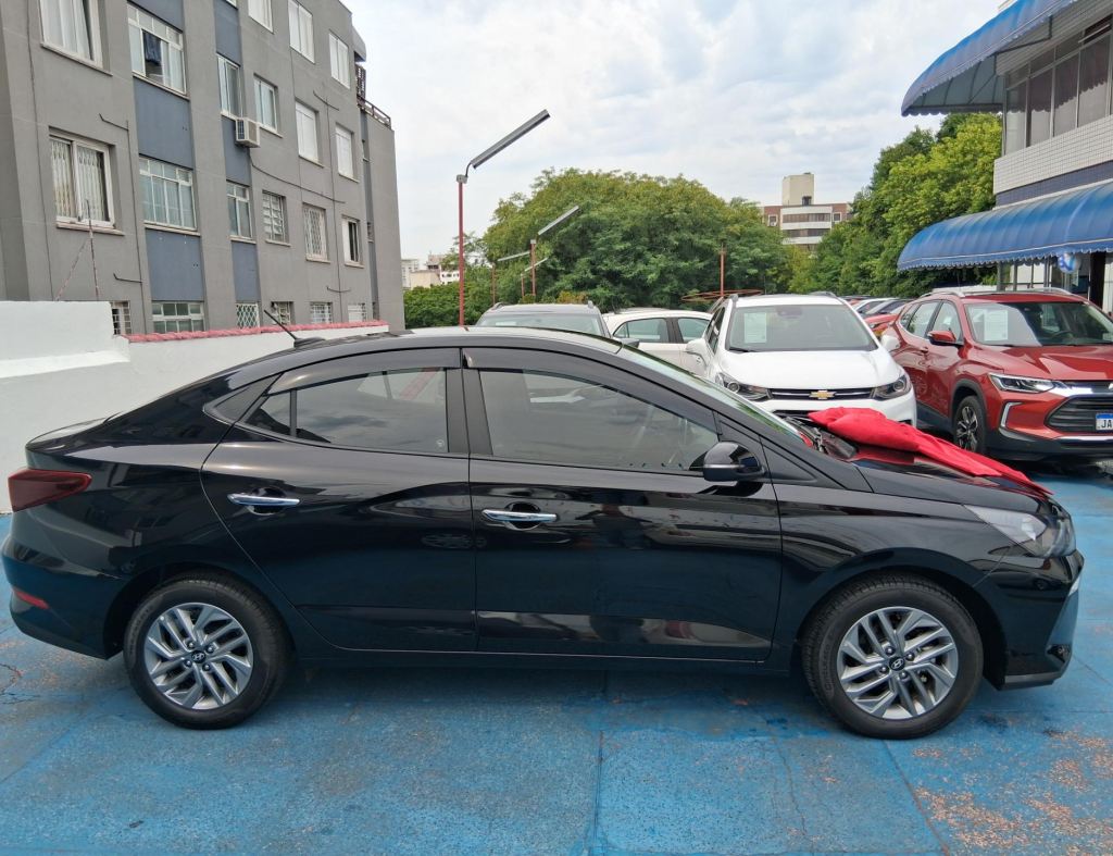 Hyundai Hb20 Sedan Limite 1.0 Flex 4 Portas Modelo 2026 imagem 4