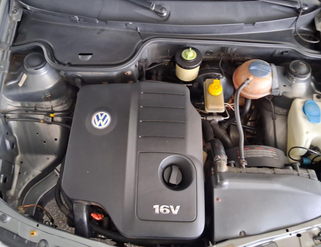 Volkswagen Gol Power 1.0 4 Portas Modelo 2003 imagem 16