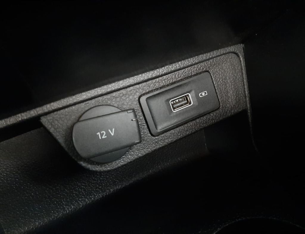 Volkswagen Saveiro 1.6 Cs Robust 8V Flex 2P Manual 2023 imagem 18