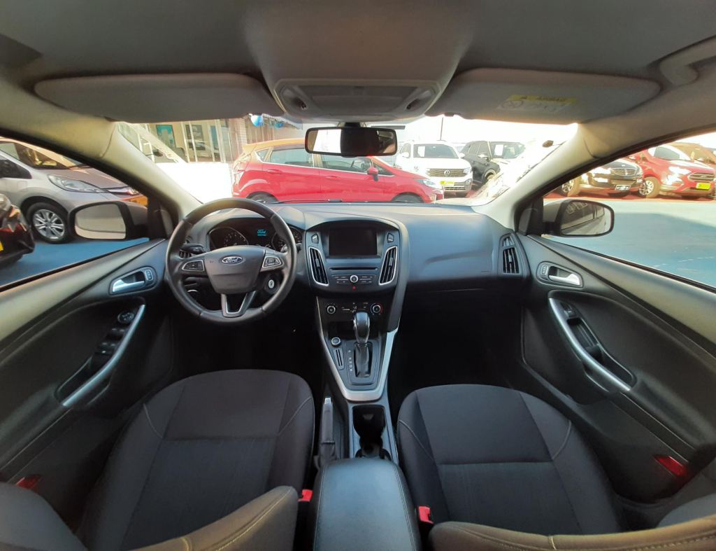 Ford Focus Se 2.0 Automatico Modelo 2019 imagem 14