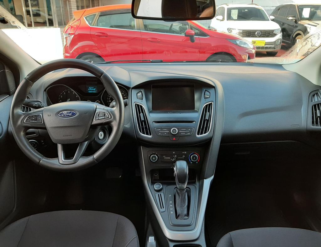 Ford Focus Se 2.0 Automatico Modelo 2019 imagem 17