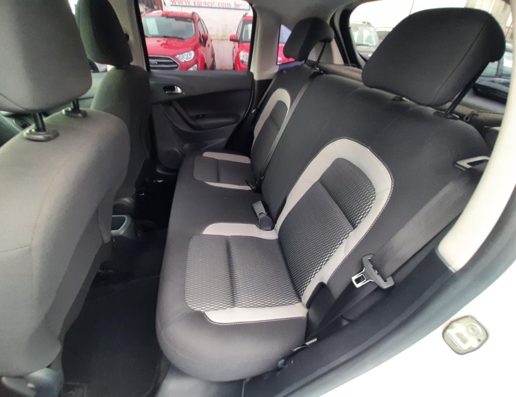 Citroen C3 Tendence 1.6 Automatico Flex 4 Portas Modelo 2017 imagem 17