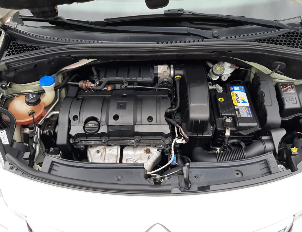 Citroen C3 Tendence 1.6 Automatico Flex 4 Portas Modelo 2017 imagem 25