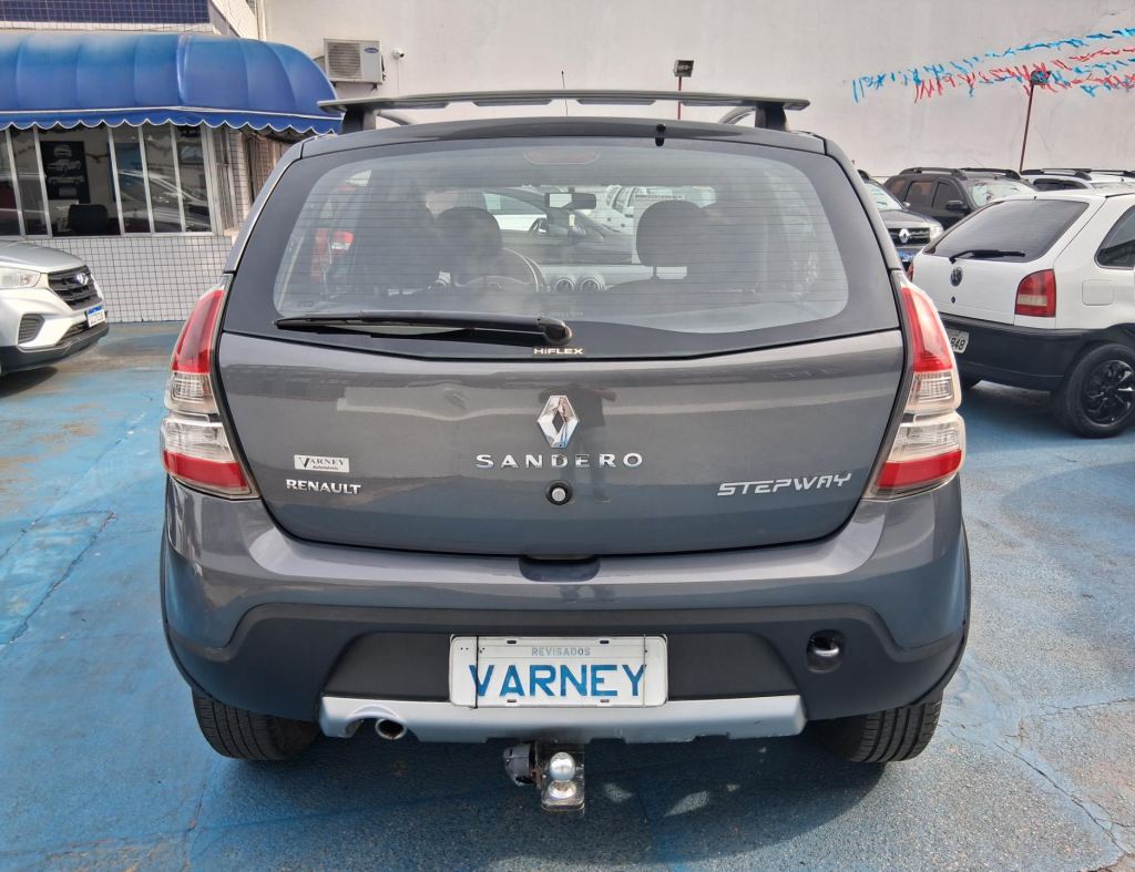 Renault Stepway 1.6 Automatico Flex Portas Modelo 2012 imagem 8