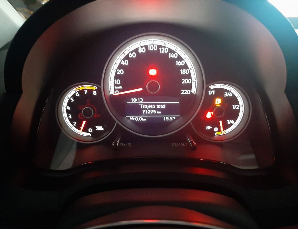 Volkswagen Up Move Mdv 1.0 2018 imagem 16