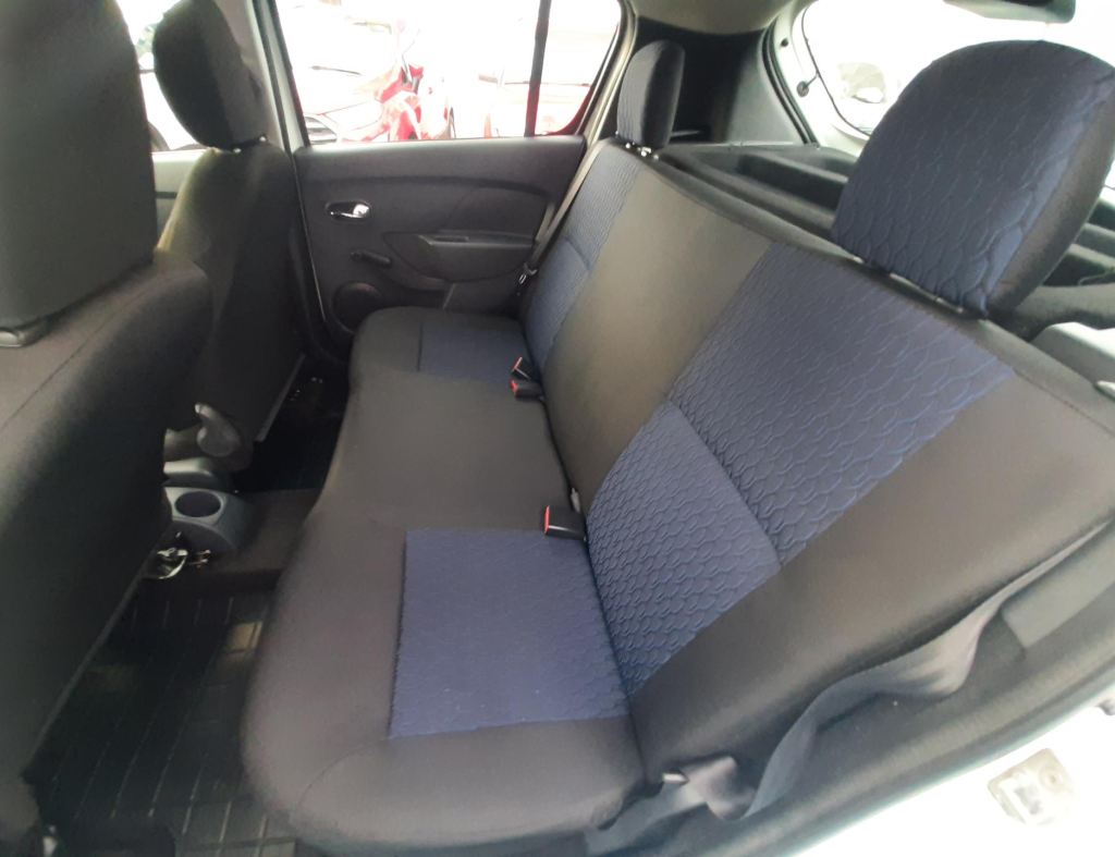 Renault Sandero Espression 1.6 Automatico Flex 4 Portas Modelo 2016 imagem 16