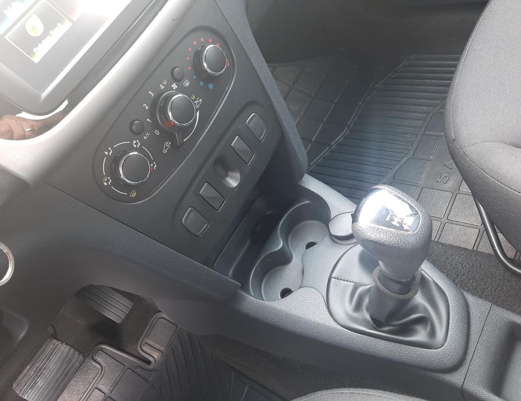 Renault Sandero Espression 1.6 Automatico Flex 4 Portas Modelo 2016 imagem 20