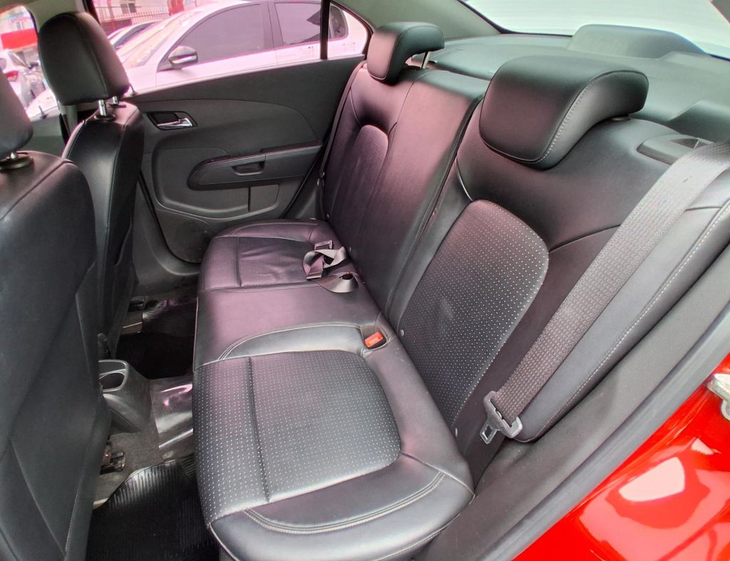 Chevrolet Sonic Ltz 1.6 Automatico Flex 4 Portas Modelo 2012 imagem 15