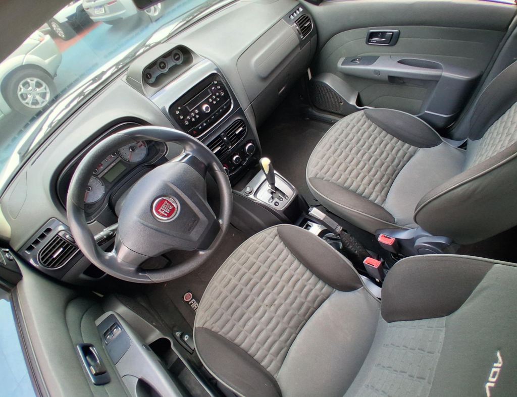 Fiat Palio Weekend Adventure 1.8 Automatico Flex 4 Portas Modelo 2013 imagem 13