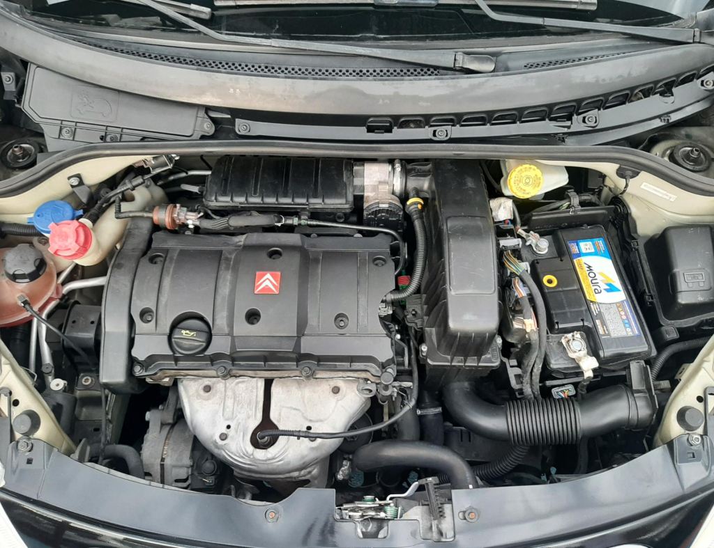 Citroen C3 Exclusive 1.6 Automatico Flex 4 Portas Modelo 2011 imagem 20