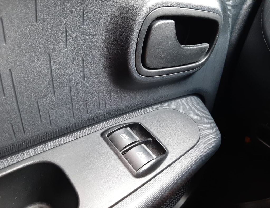 Fiat Mobi Like 1.0 Flex 4Portas 2020-Ipva 2026 Pago imagem 17