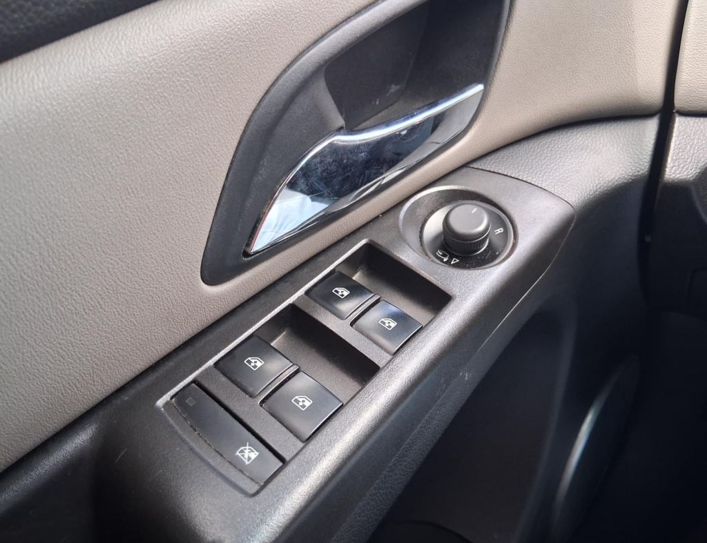 Chevrolet Cruze 1.8 Ltz 4P Automatico 2013 imagem 18