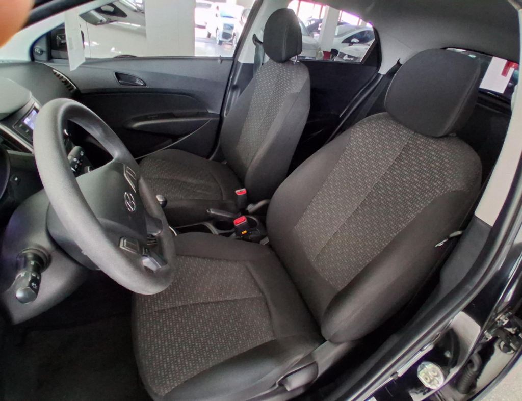 Hyundai Hb20 Unique 1.0 Flex 4 Portas Modelo 2019 imagem 11