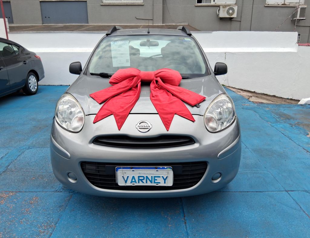 Nissan March Active 1.0 Flex 4 Portas Modelo 2015 imagem 3