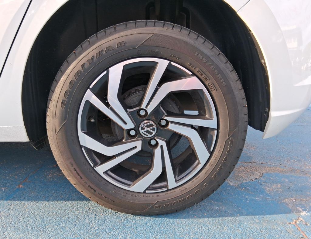 Volkswagen Polo Track 1.0 Flex 4 Portas Modelo 2024 imagem 12