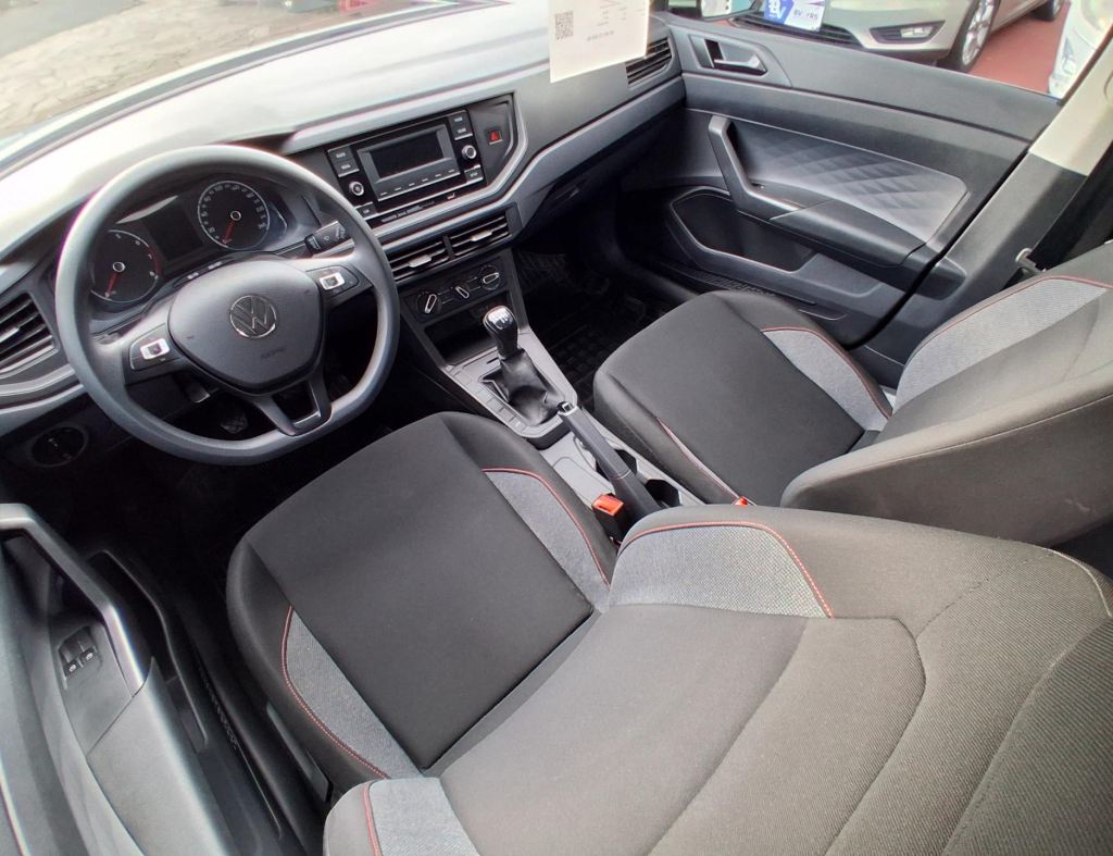 Volkswagen Polo Track 1.0 Flex 4 Portas Modelo 2024 imagem 16