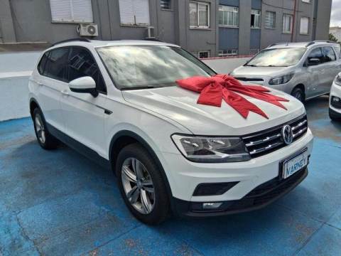 Volkswagen / Tiguan Allspace 1.4 Automático Flex 4 Portas Modelo 2020