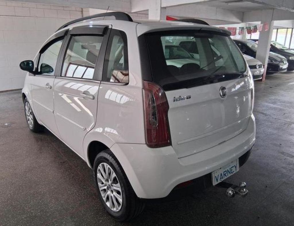 Fiat / Idea Attractive 1.4 Flex 4 Portas Modelo 2013 imagem 6