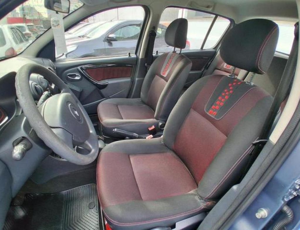 Renault / Stepway 1.6 Automático Flex  Portas Modelo 2012 imagem 16