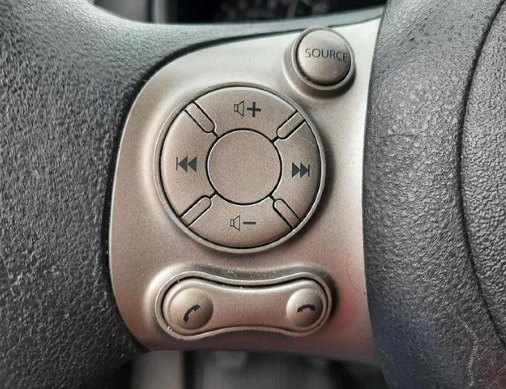 Nissan / March Sv 1.6 Flex 4 Portas Modelo 2014 imagem 20