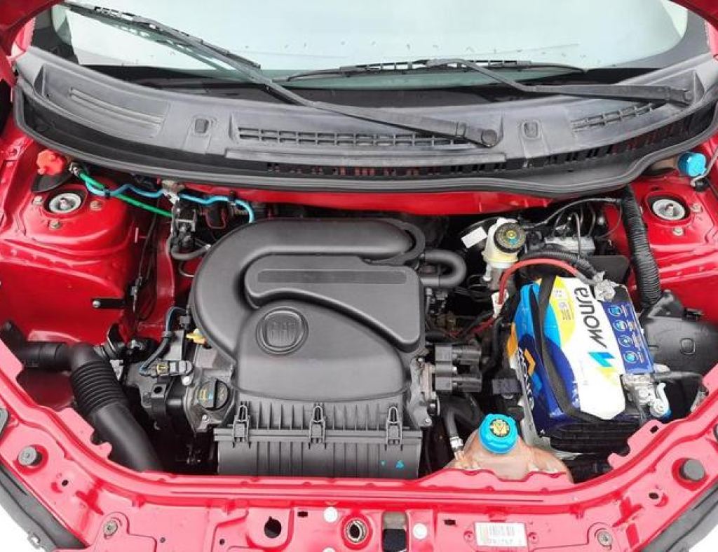 Fiat / Uno Vivace 1.0 2 Portas Flex Modelo 2014 imagem 10