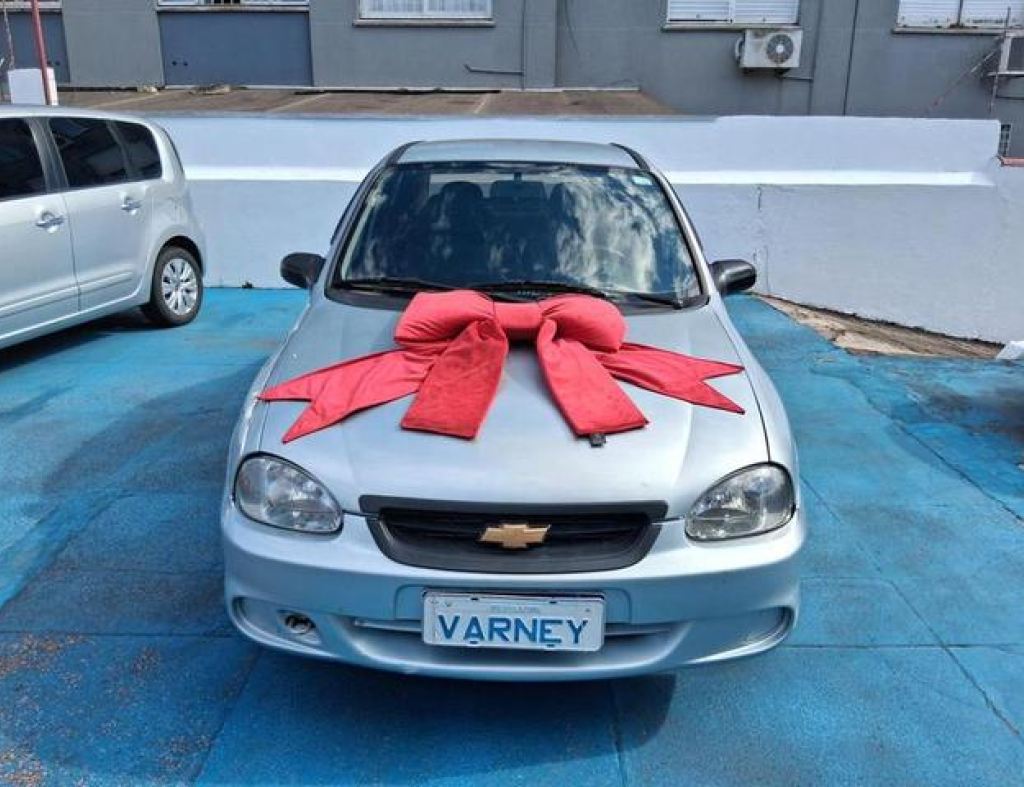 -Chevrolet / Classic Life 1.0 Flex 4 Portas Modelo 2010 imagem 3