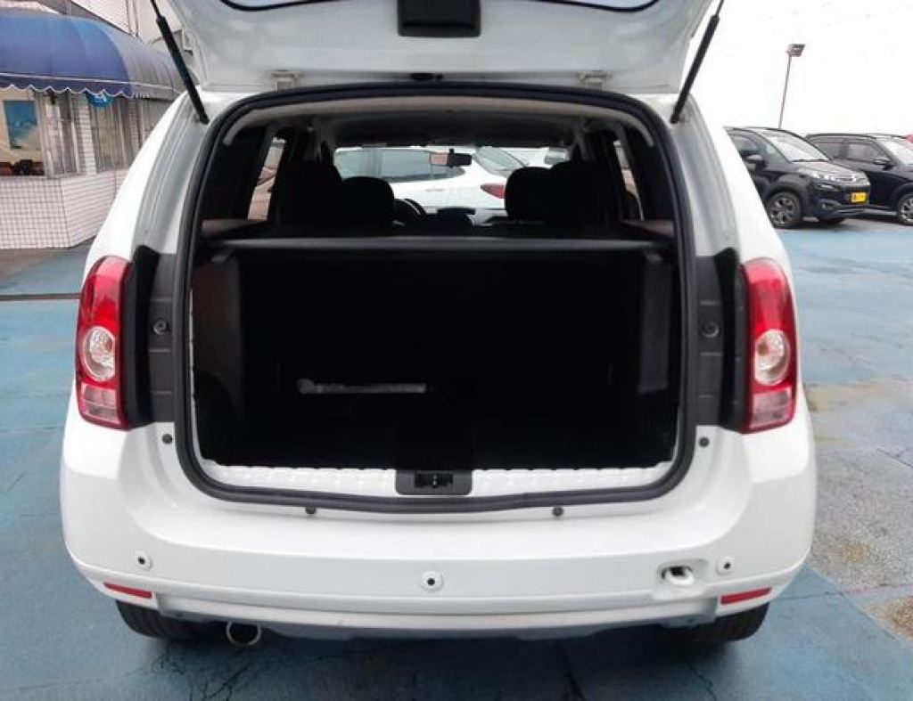 Renault / Duster Dinamique 2.0 Automática Flex 4 Portas Modelo 2014 imagem 9
