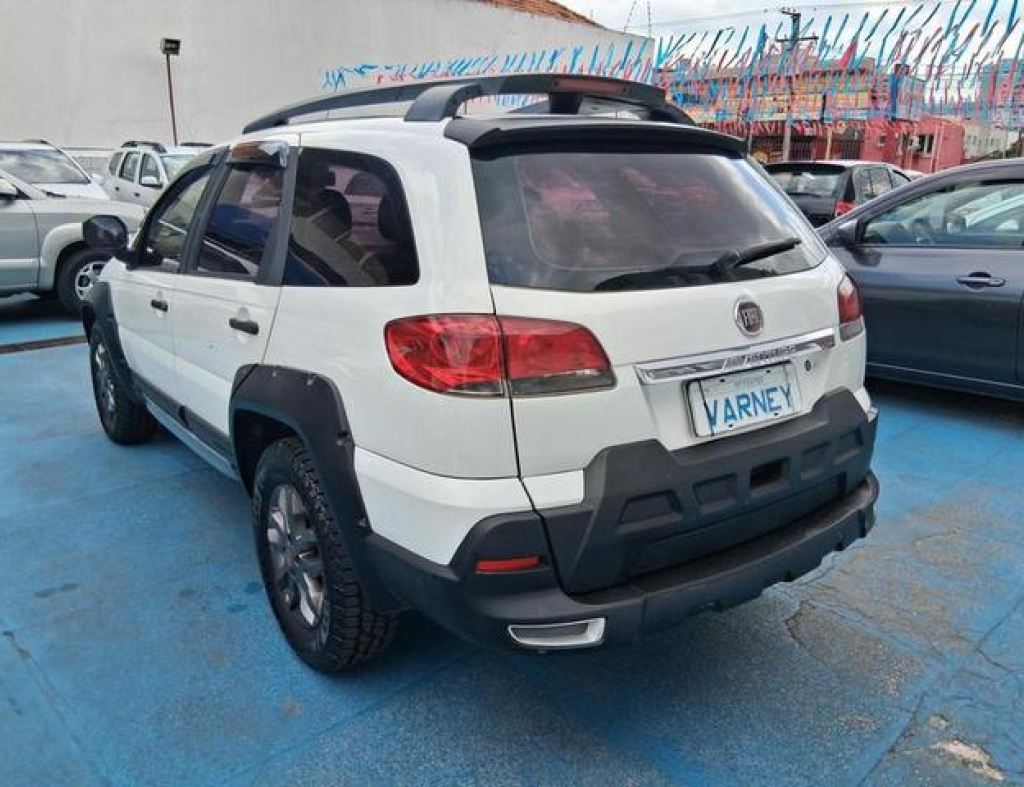 Fiat / P´álio Weekend Adventure 1.8 Automático Flex 4 Portas Modelo 2013 imagem 6