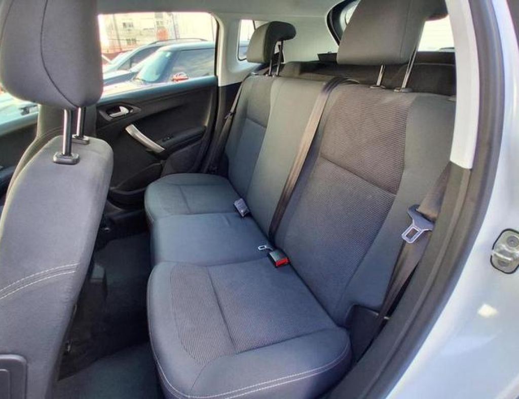 Peugeot / 2008 Allure 1.6 Automático Flex 4 Portas Modelo 2017 imagem 8
