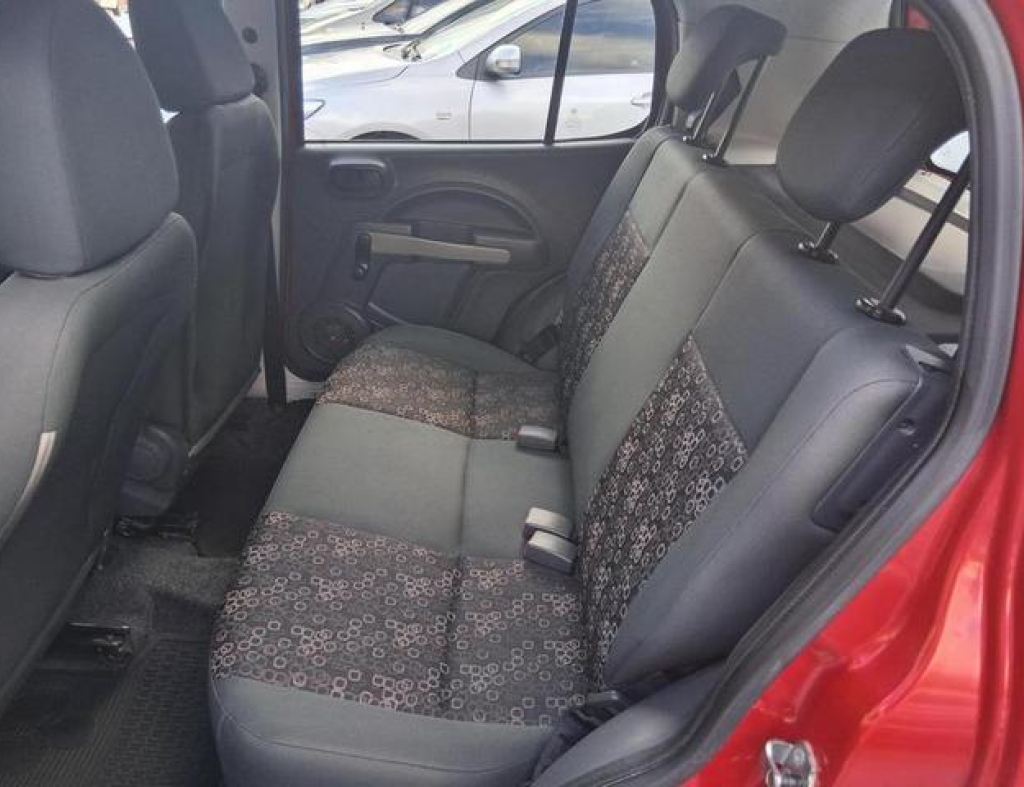 Fiat / Uno Vivace 1.0 Flex 4 Portas Modelo 2011 imagem 10