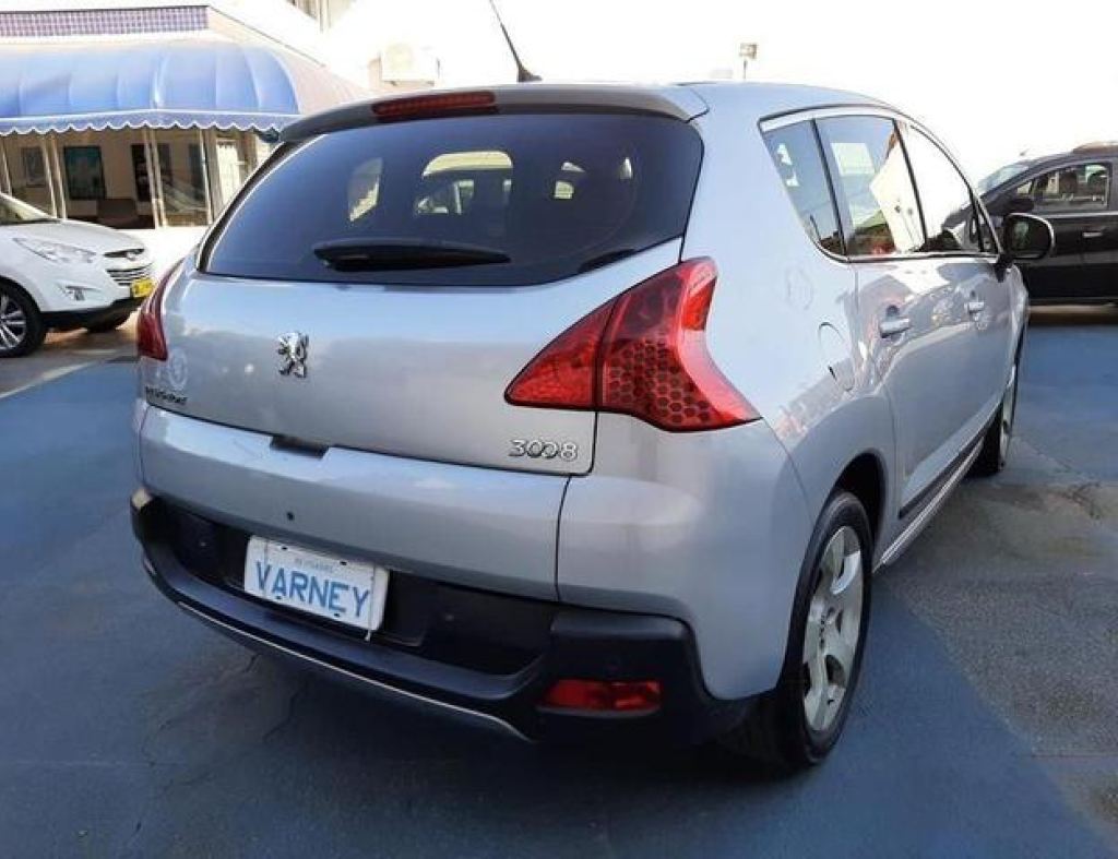 Peugeot / 3008 Allure 1.6 Automático Modelo 2013 imagem 5