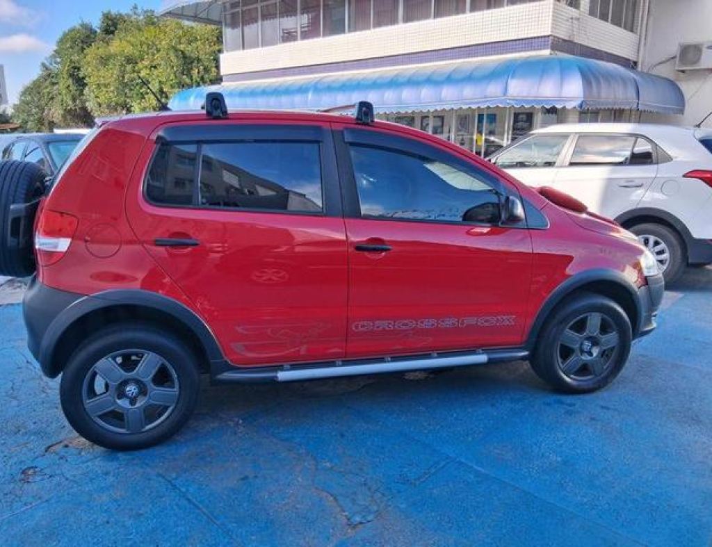 Volkswagen / Crossfox 1.6 Flex 4 Portas Modelo 2008 imagem 5