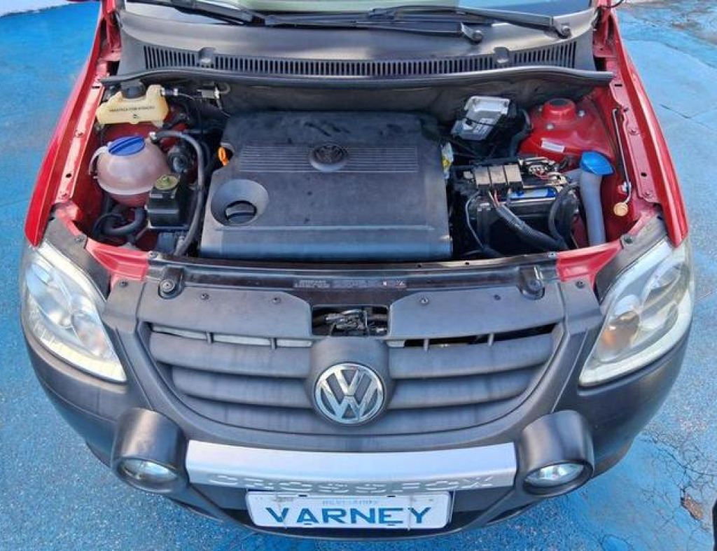 Volkswagen / Crossfox 1.6 Flex 4 Portas Modelo 2008 imagem 16