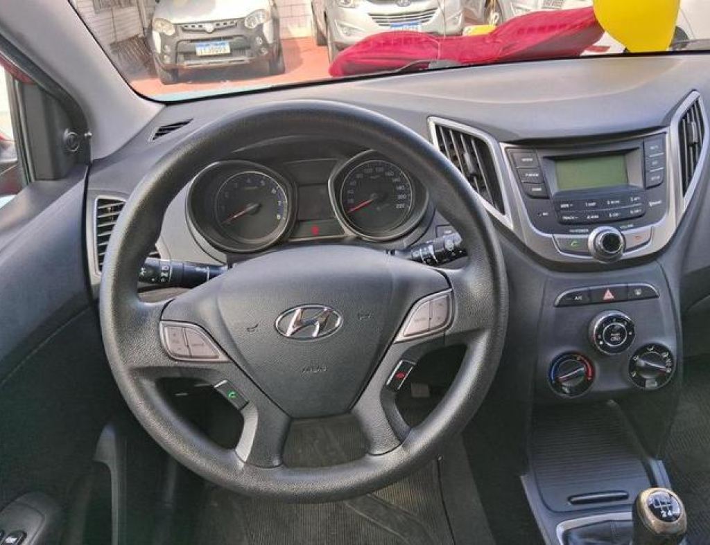 Hyundai / Hb20 Confort 1.6 Flex 4 Portas Modelo 2015 imagem 11