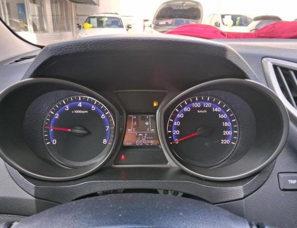 Hyundai / Hb20 Confort 1.6 Flex 4 Portas Modelo 2015 imagem 14
