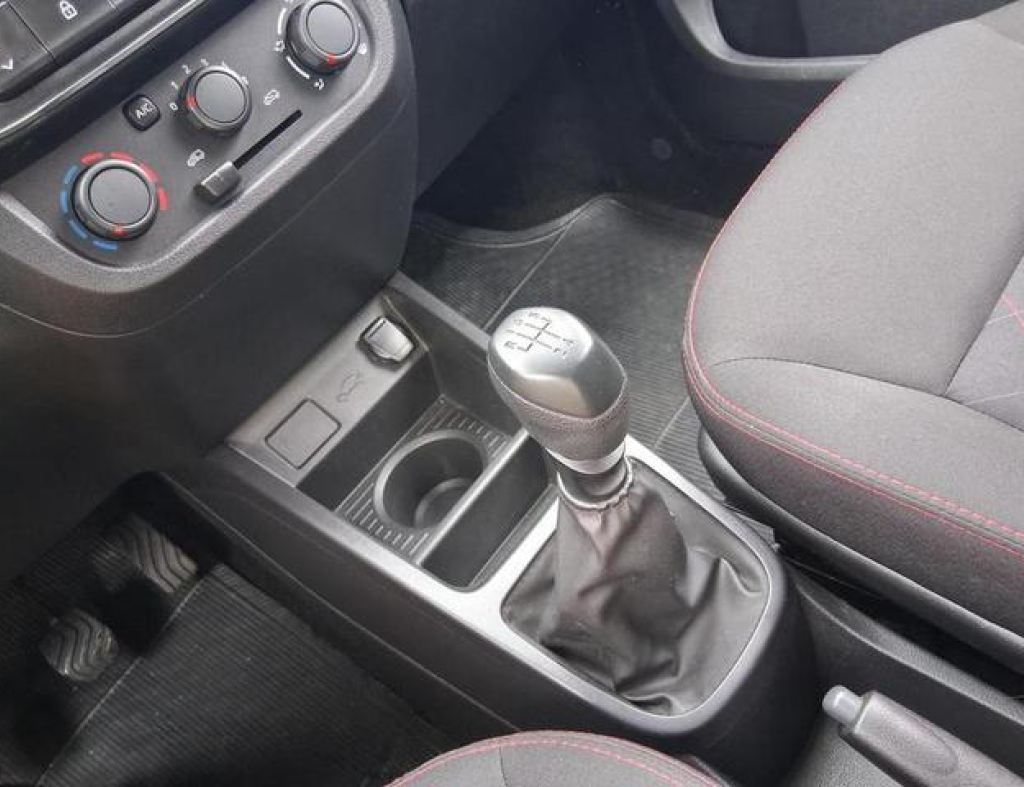 Renault / Kwid Zen 1.0 Flex 4 Portas Modelo 2023 imagem 16