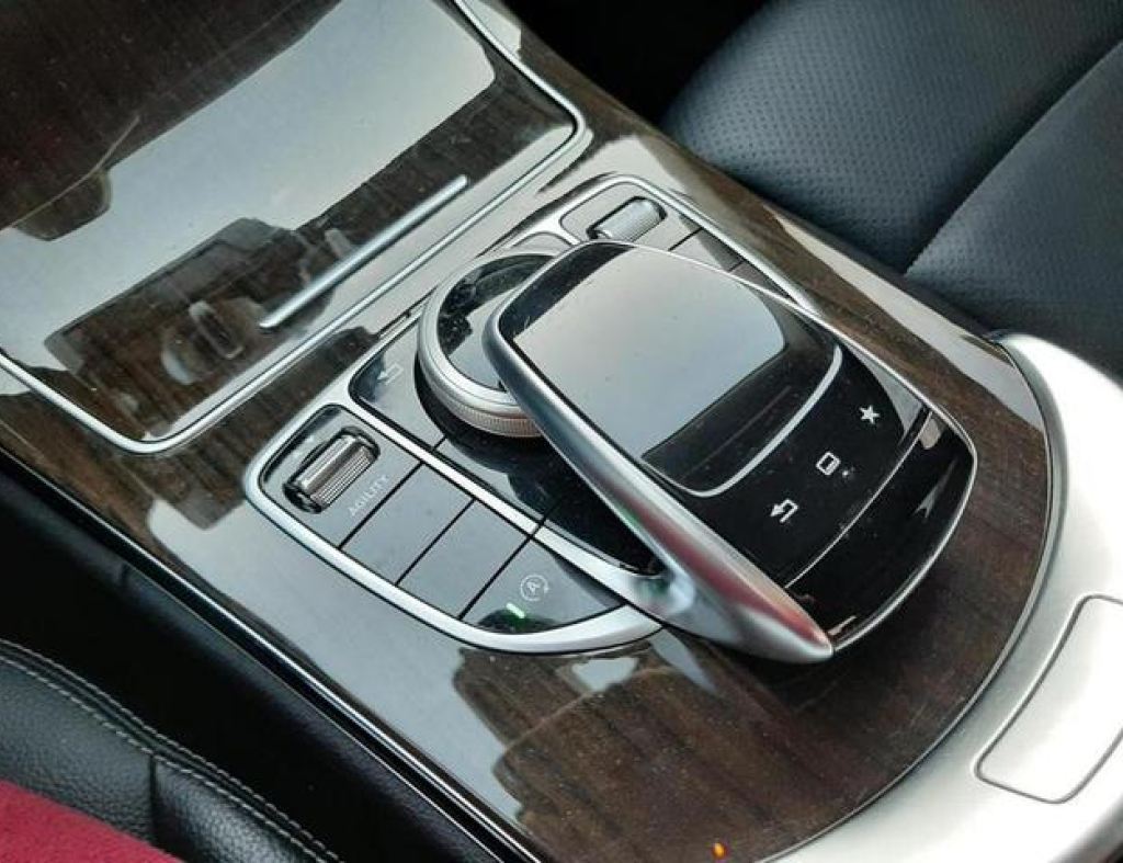 Mercedes-Benz C-180 Sedan Cgi Exclusive 1.6 Turbo Automático Modelo 2015 imagem 19