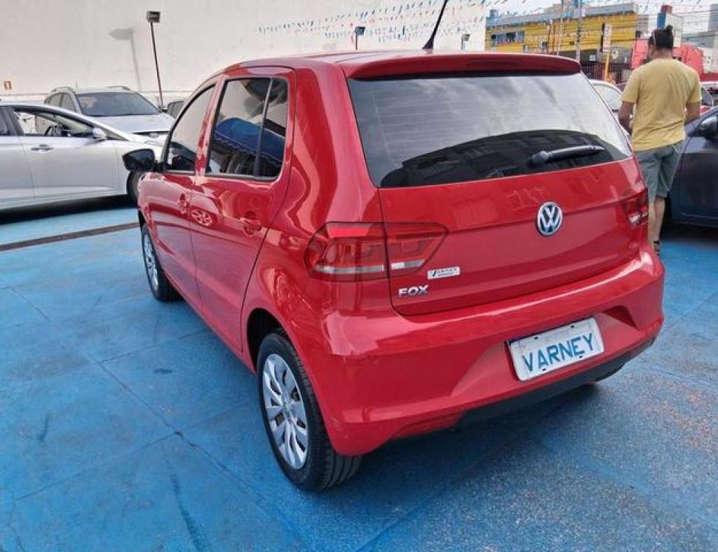 Volkswagen / Fox Trendline 1.0 Flex 4 Portas Modelo 2017 imagem 4
