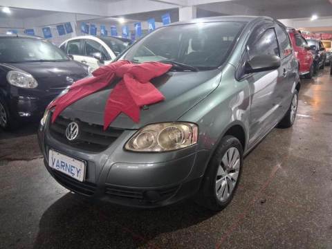 Volkswagen / Fox 1.0 Flex 2 Portas Modelo 2009