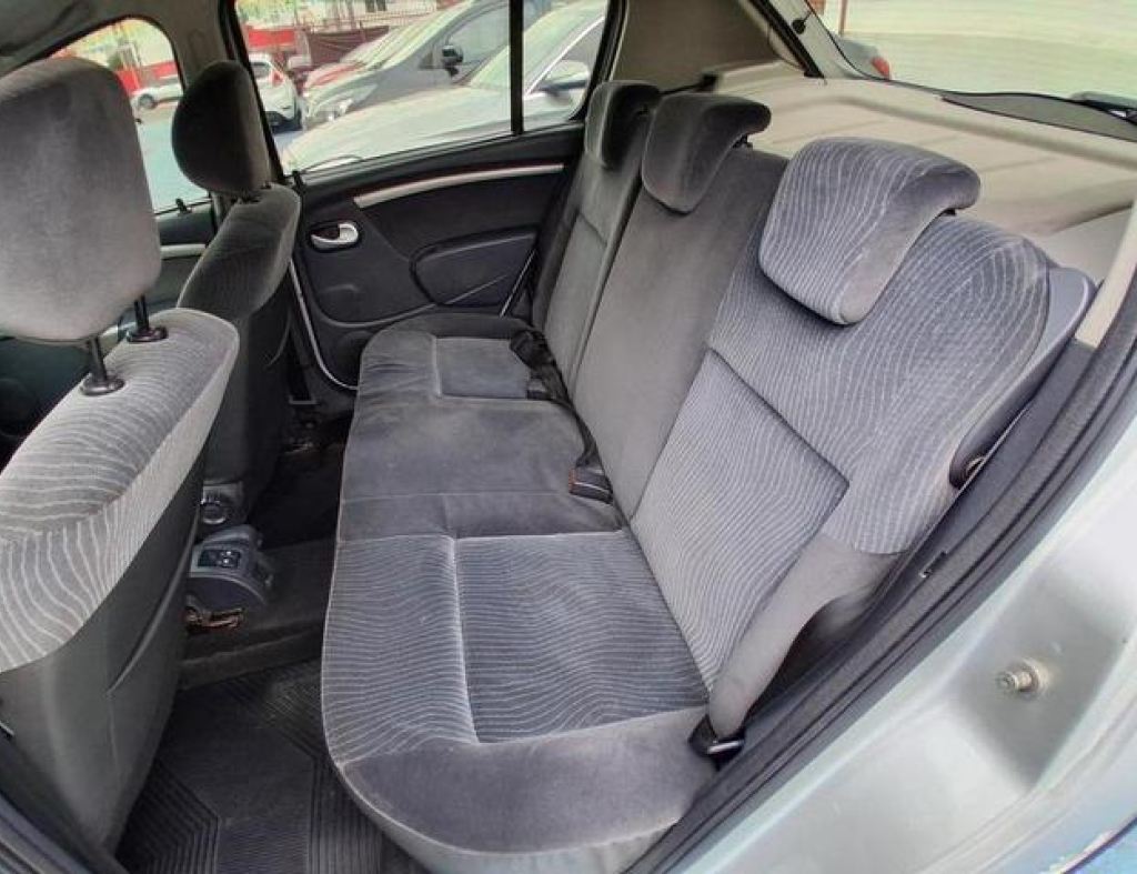 Renault / Sandero Privilege 1.6 Flex 4 Portas Modelo 2011 imagem 11