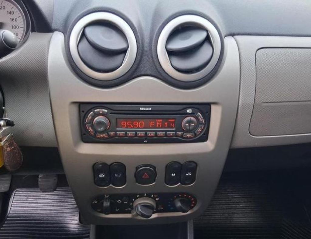 Renault / Sandero Privilege 1.6 Flex 4 Portas Modelo 2011 imagem 15