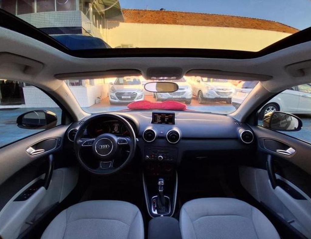 Audi A-1 Sportback 1.4 Tfsi 122Cv 5P S-Tronic 2014 Automático 4 Portas Modelo 2014 imagem 13