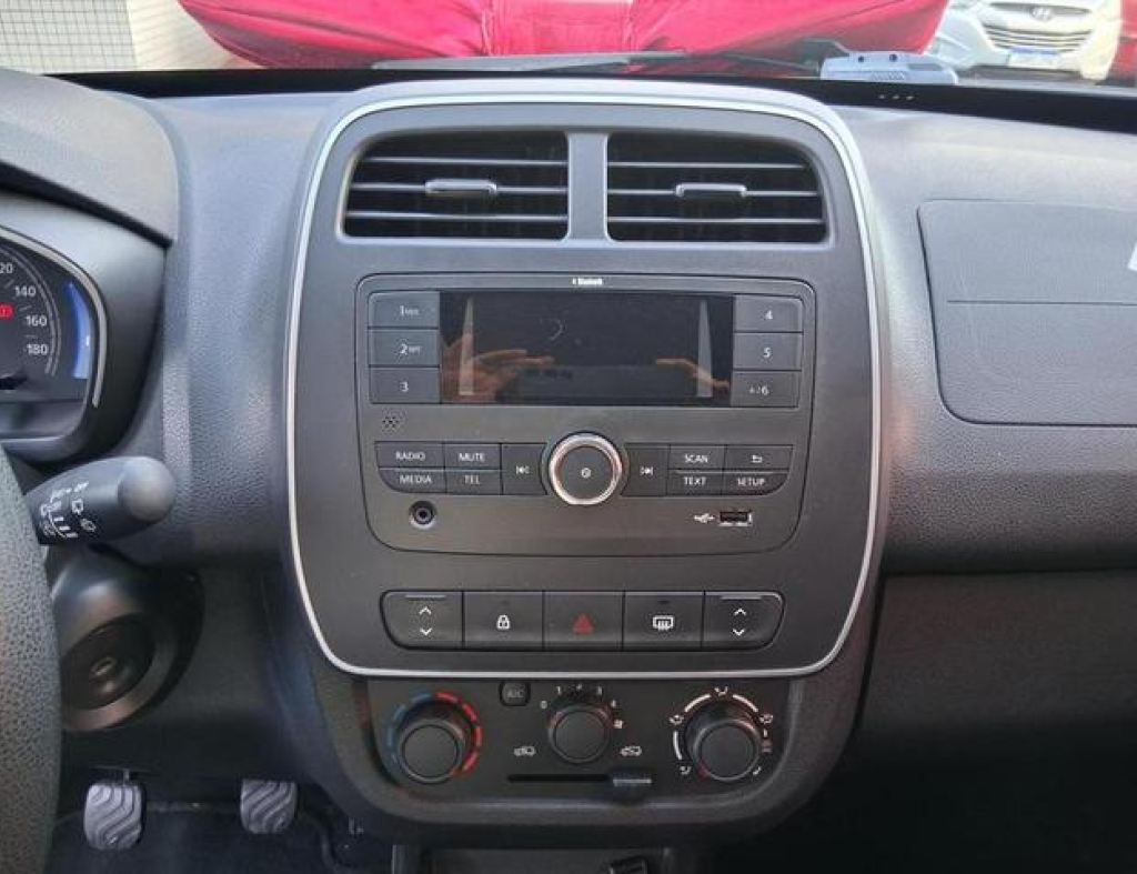 Renault / Kwid Zen 1.0 Flex 4 Portas Modelo 2018 imagem 14