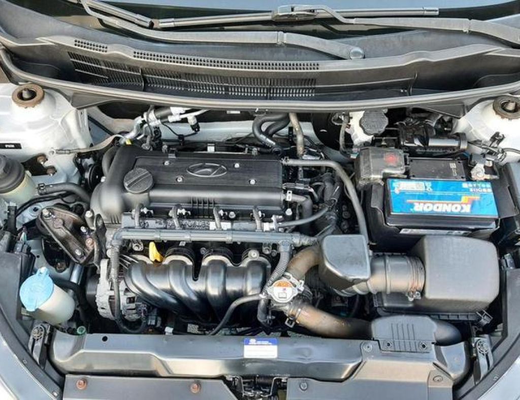 Hyundai / Hb20 Premium 1.6 Automático Flex 4 Portas Modelo 2016 imagem 20