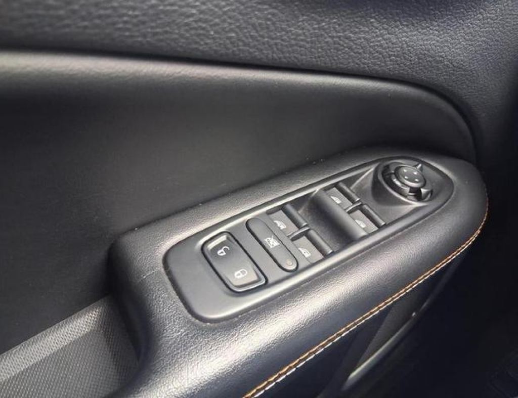 Jeep / Compass Longitude 2.0 Automática Flex 4 Portas Modelo 2019 imagem 13