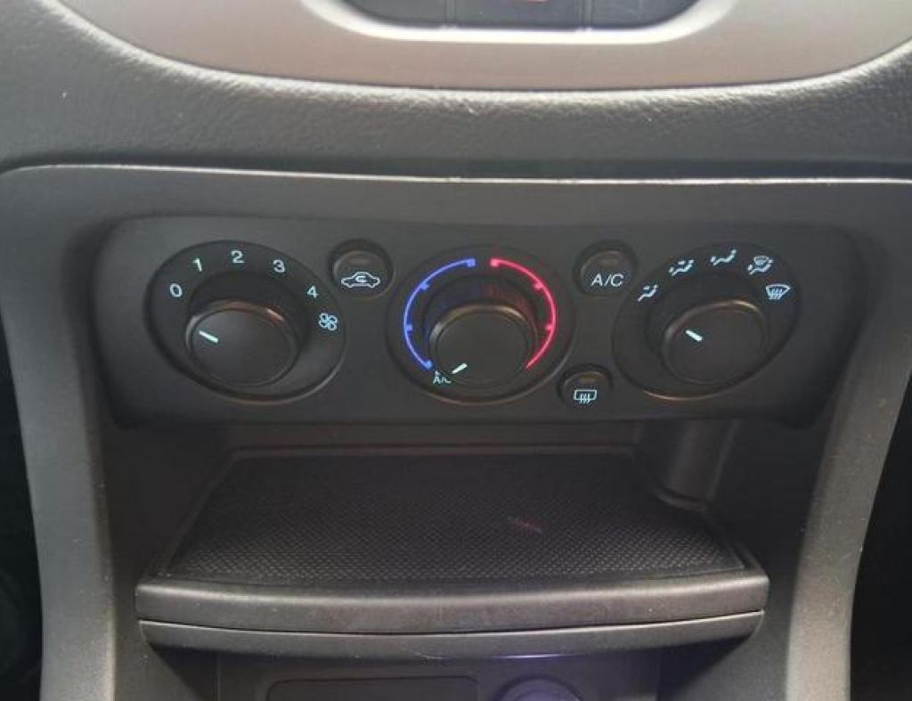 Ford / Ká Hatch Se 1.0 Flex 4 Portas Modelo 2019 imagem 12