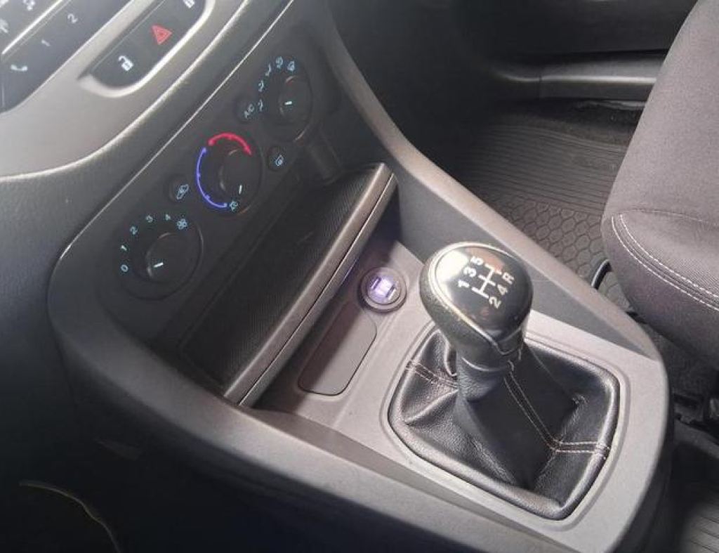 Ford / Ká Hatch Se 1.0 Flex 4 Portas Modelo 2019 imagem 14