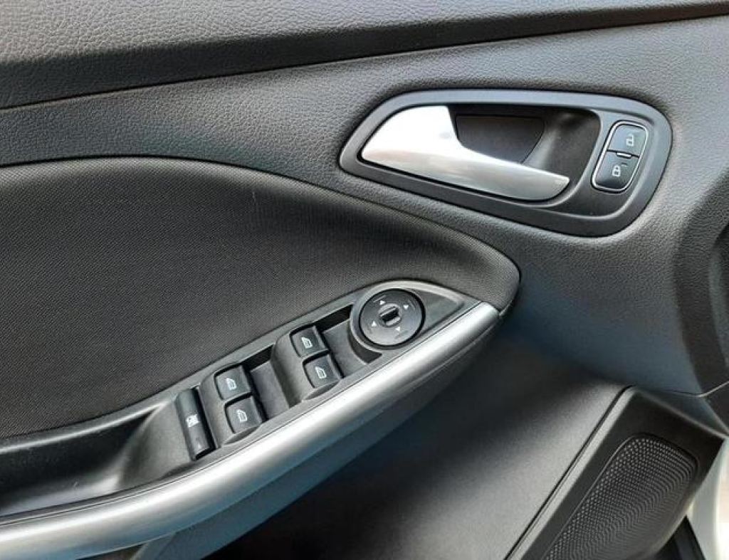 Ford / Focus Se 2.0 Automático Modelo 2019 imagem 23