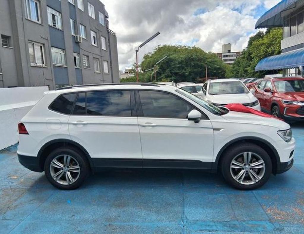 Volkswagen / Tiguan Allspace 1.4 Automático Flex 4 Portas Modelo 2020 imagem 3
